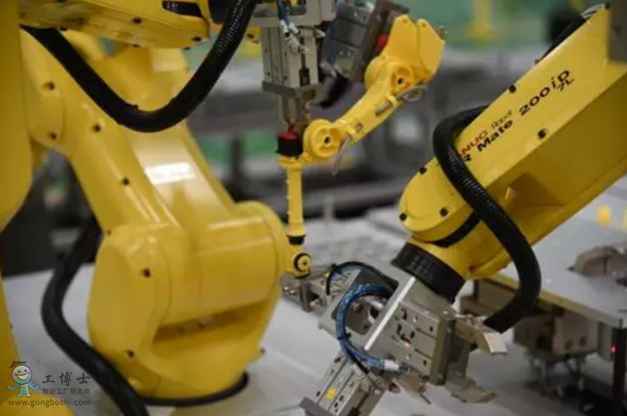 新闻中心 03 发那科机器人管线包作用          发那科机器人在工业